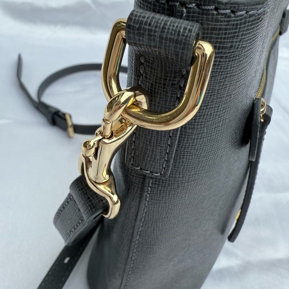 Dooney & Bourke Saffiano Leather Crossbody Bag Black Small Zip Purse - Picture 12 of 17